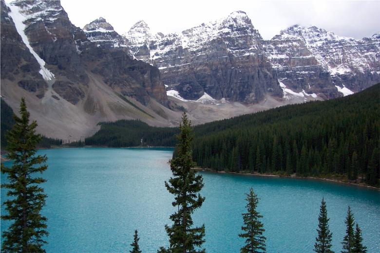 Free stock image of Moraine Lake created by Pixabay