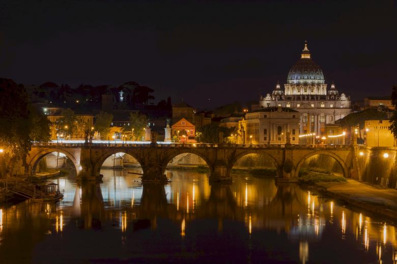 Free stock image of Saint Peters created by Pixabay