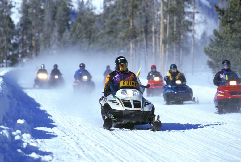 Free stock image of Snowmobile Racing created by Pixabay