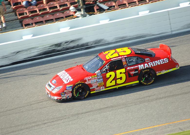 Free stock image of Nascar Racing created by Pixabay