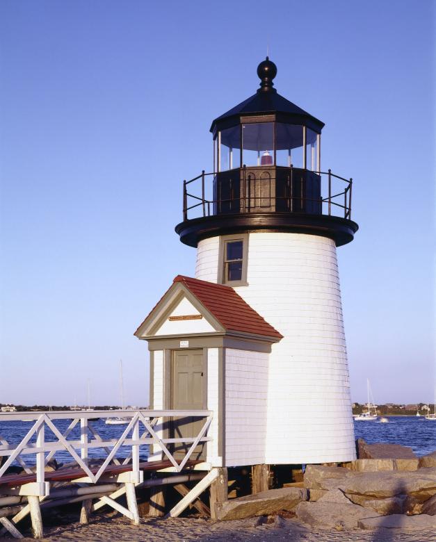 Free stock image of Lighthouse created by Pixabay