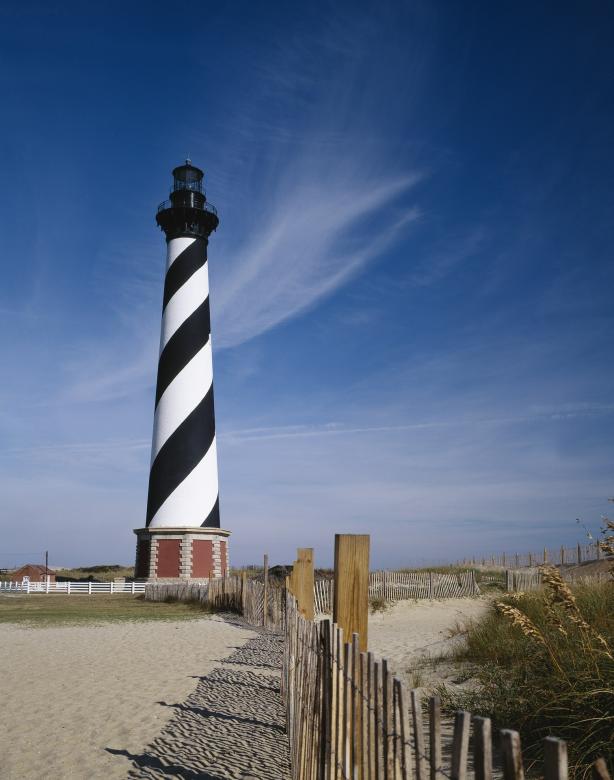 Free stock image of Lighthouse created by Pixabay