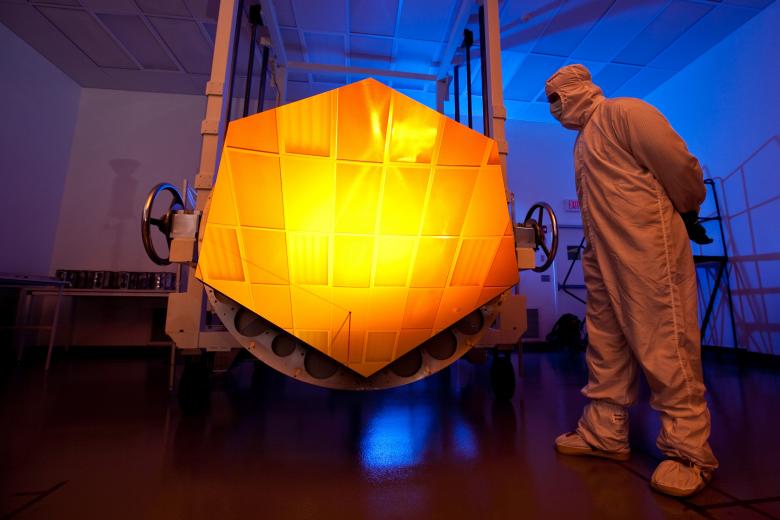 Free stock image of Space Telescope Mirror created by Pixabay