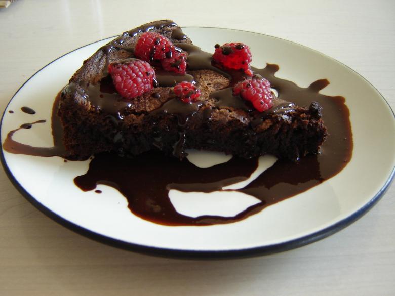 Free stock image of Chocolate Cake created by Pixabay