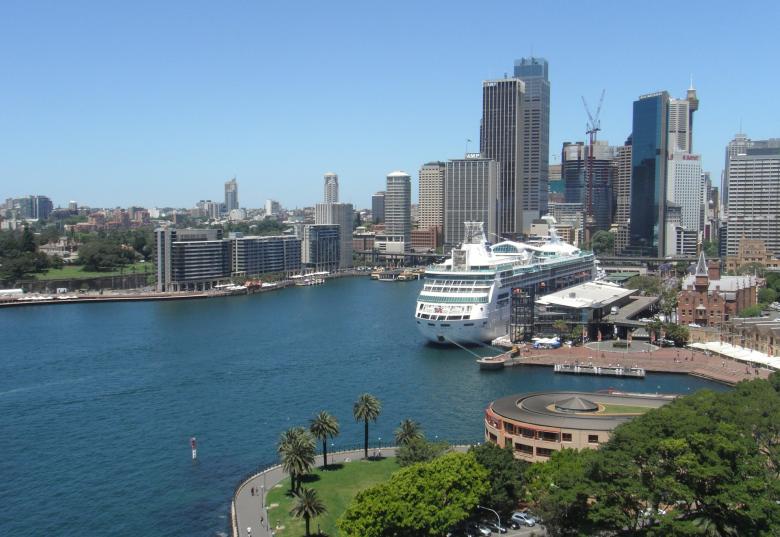 Free stock image of Sydney Harbor created by Pixabay