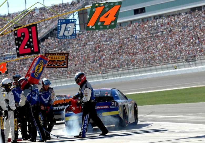Free stock image of NASCAR created by Pixabay