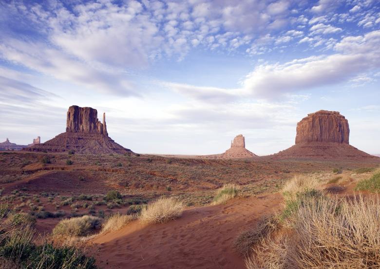 Free stock image of Monument Valley created by Pixabay
