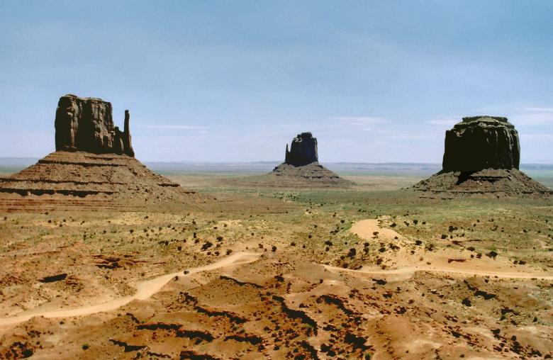 Free stock image of Monument Valley created by Pixabay