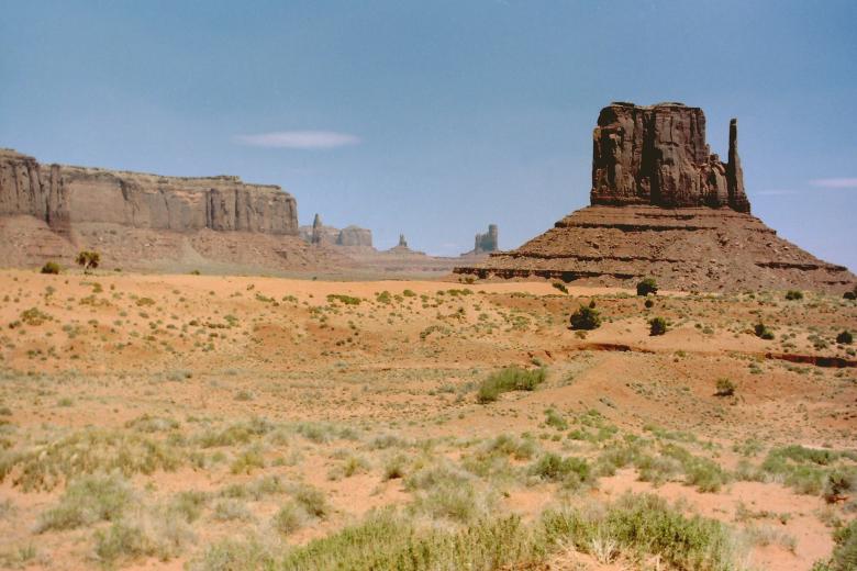 Free stock image of Monument Valley created by Pixabay