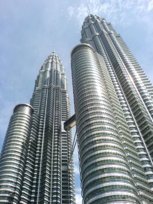 Free stock image of Petronas Twin Towers created by Pixabay
