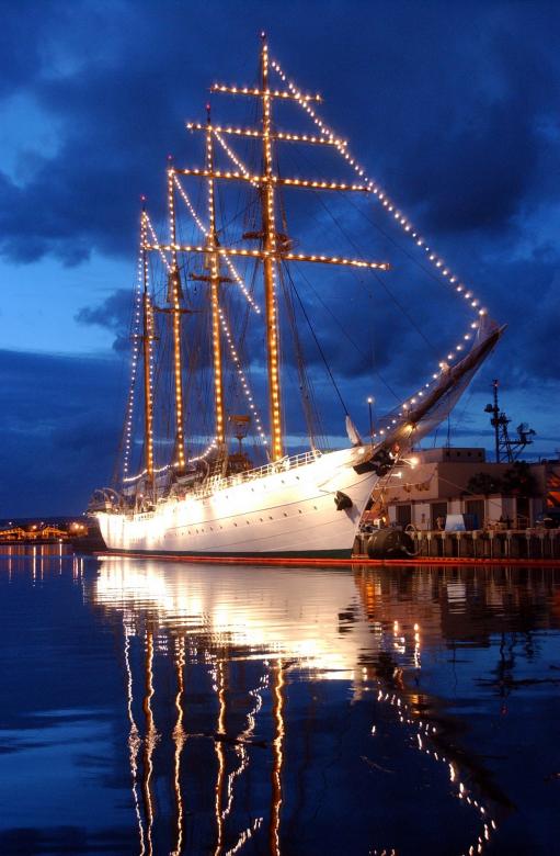 Free stock image of Tall Ship created by Pixabay