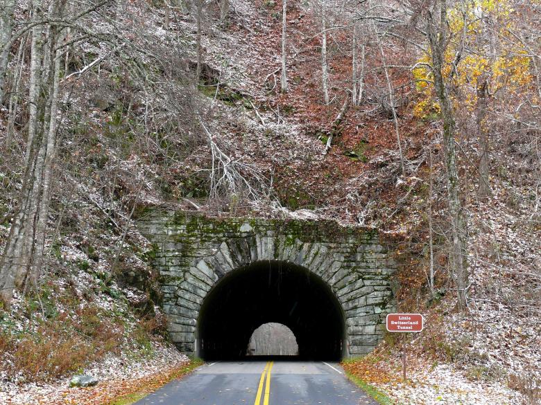 Free stock image of Little Switzerland Tunnel created by Pixabay