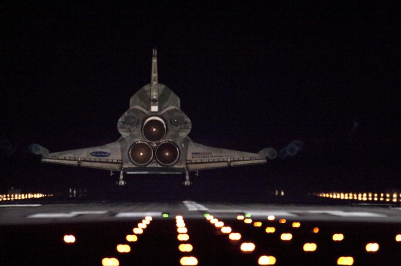 Free stock image of Space Shuttle Endeavour created by Pixabay