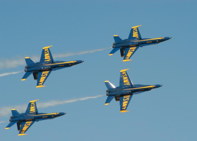 Free stock image of US Navy Airshow created by Pixabay