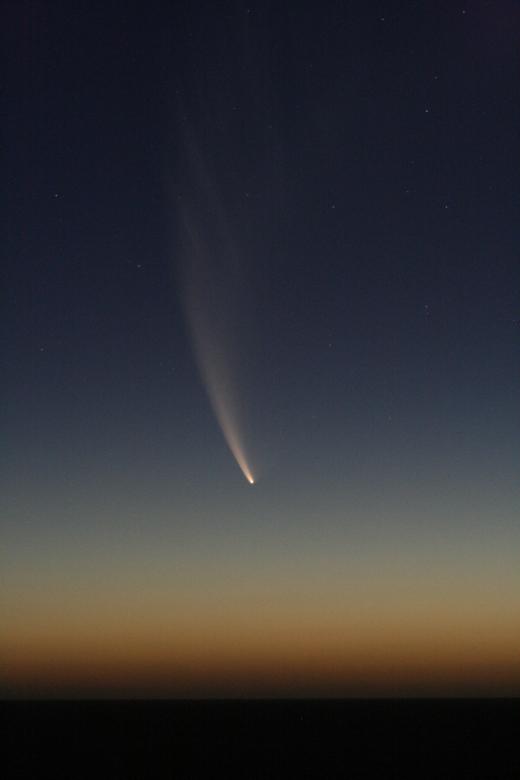 Free stock image of Comet in Space created by Pixabay