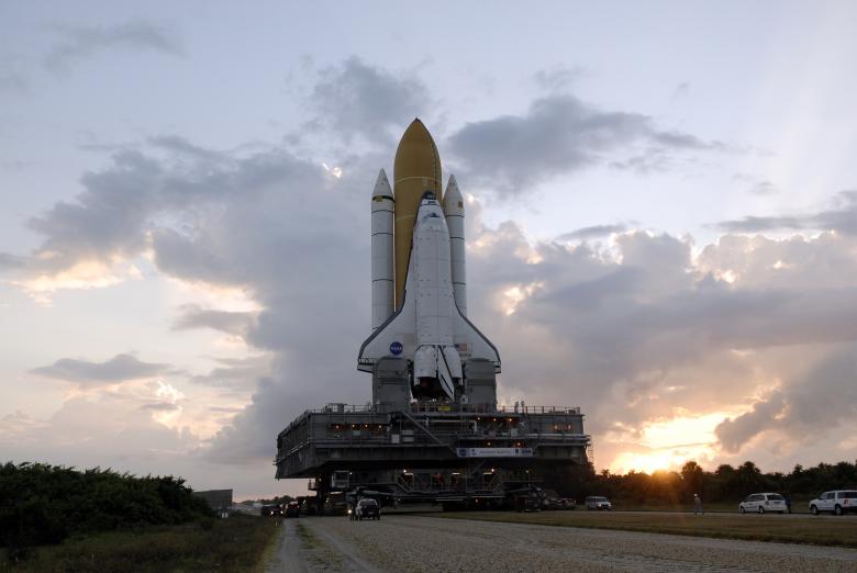 Free stock image of Atlantis Space Shuttle created by Pixabay