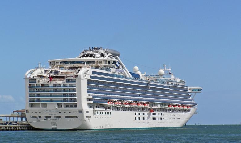 Free stock image of Cruise Ship created by Pixabay