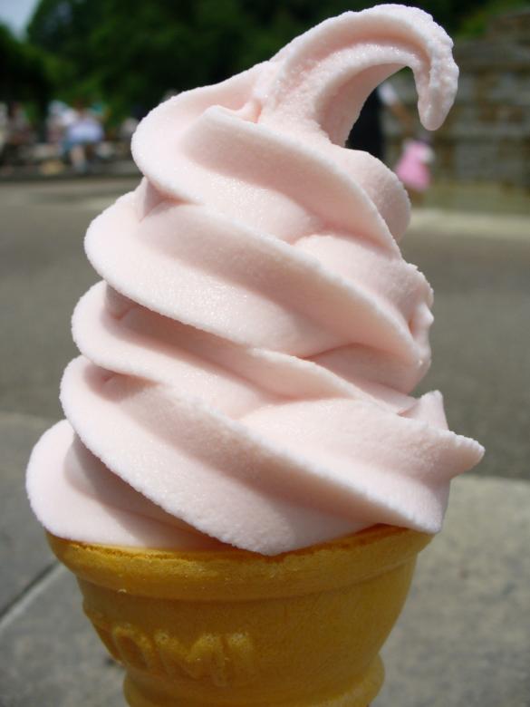 Free stock image of Soft Ice Cream Cone created by Pixabay