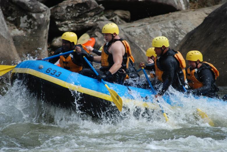 Free stock image of Rafting Race created by Pixabay