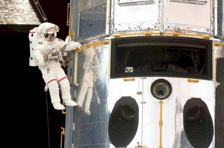Free stock image of Astronaut in Space created by Pixabay