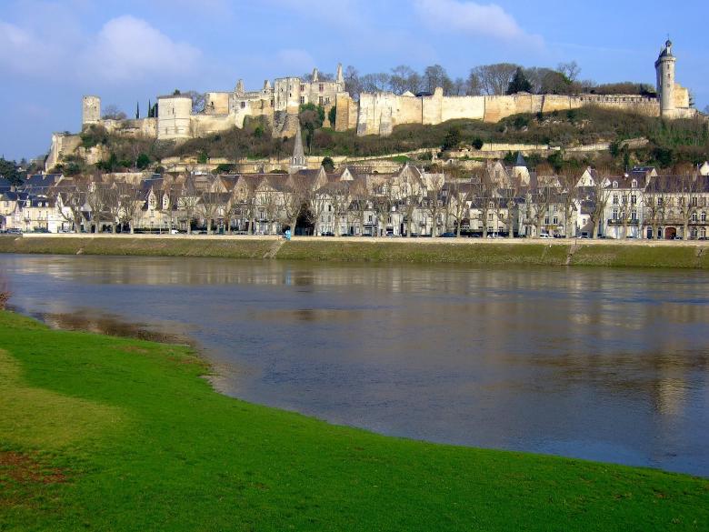 Free stock image of Chateau De Chinon created by Pixabay