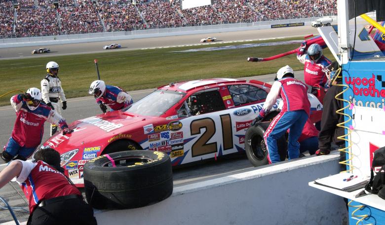 Free stock image of Pit Crew created by Pixabay
