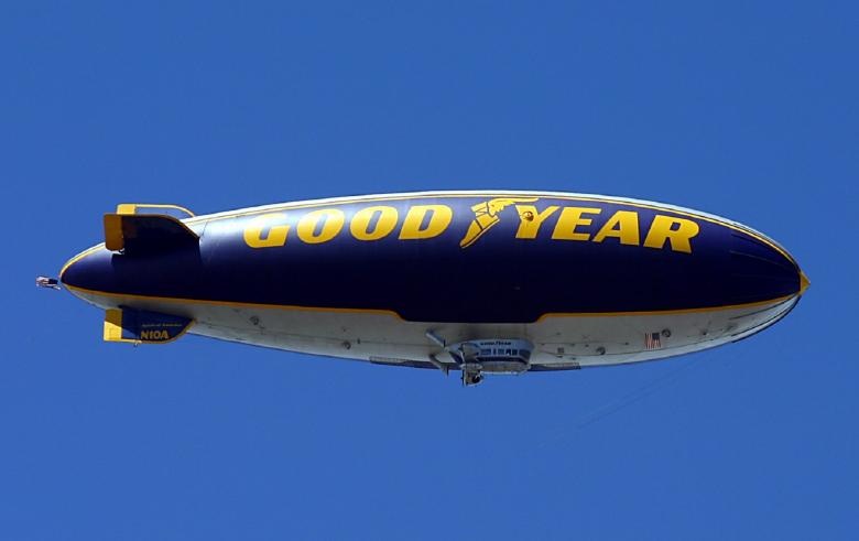 Free stock image of Blimp in the Sky created by Pixabay