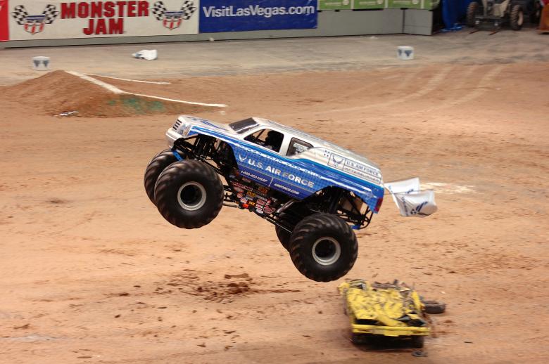 Free stock image of Monster Truck created by Pixabay