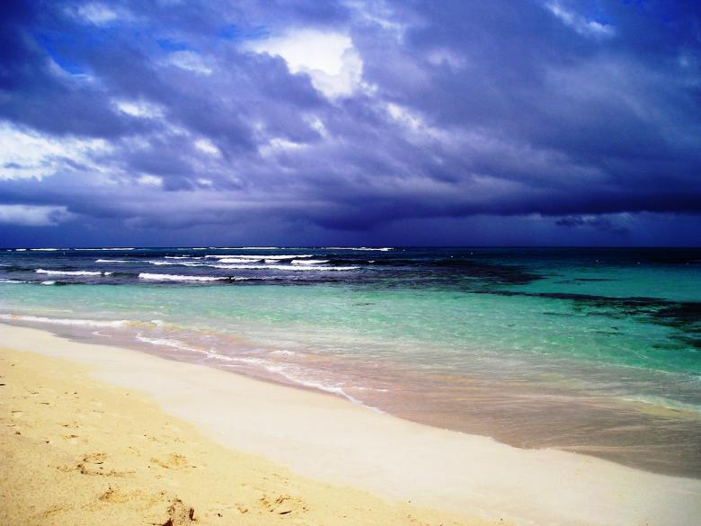 Free stock image of Beautiful Beach created by Pixabay