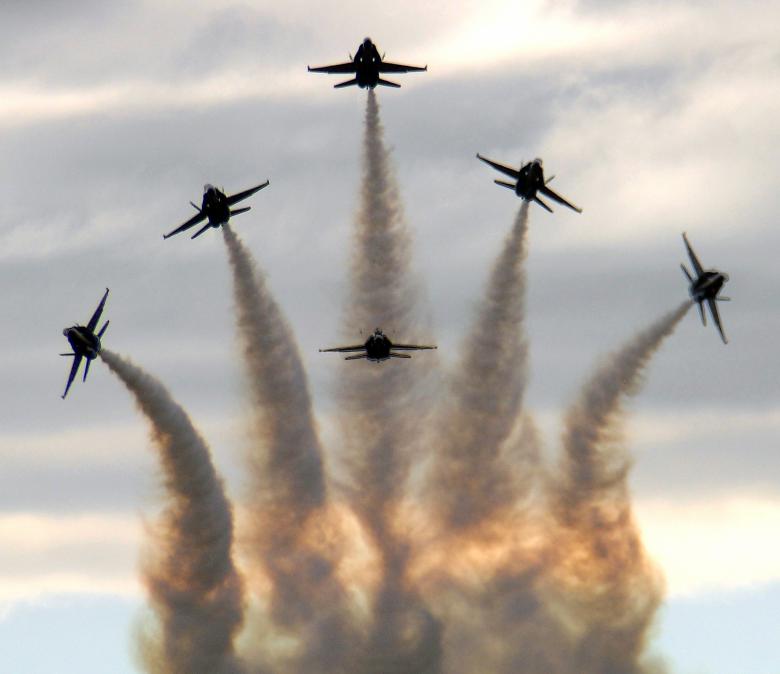 Free stock image of Air Show created by Pixabay