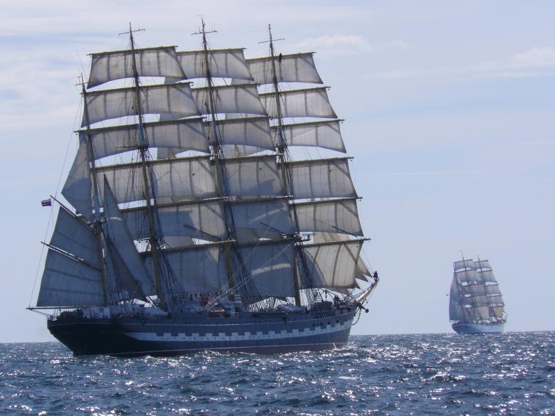 Free stock image of Ships Sailing created by Pixabay