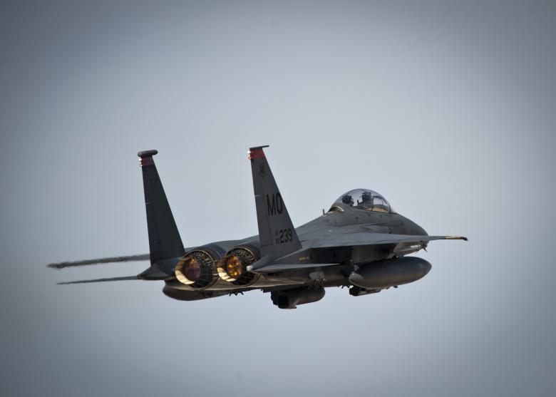 Free stock image of Jet in the Air created by Pixabay