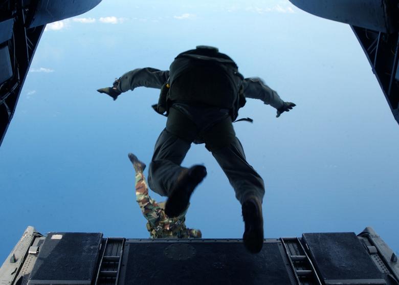 Free stock image of Military Skydivers created by Pixabay