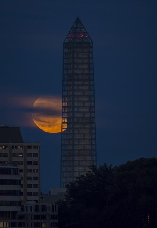 Free stock image of Skyscraper created by Pixabay