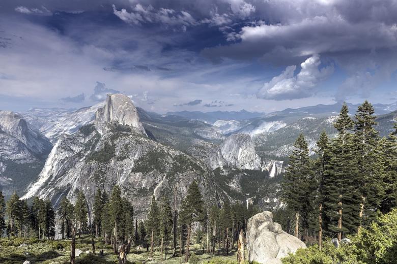 Free stock image of Yosemite National Park created by Pixabay