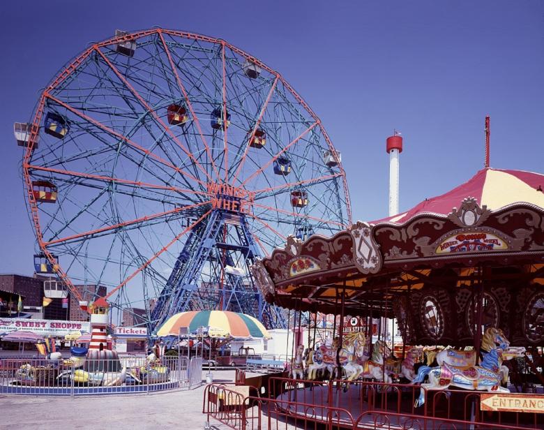 Free stock image of Ferris Wheel in the Park created by Pixabay