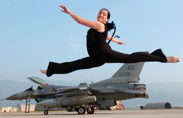 Free stock image of Ballet Leap created by Pixabay