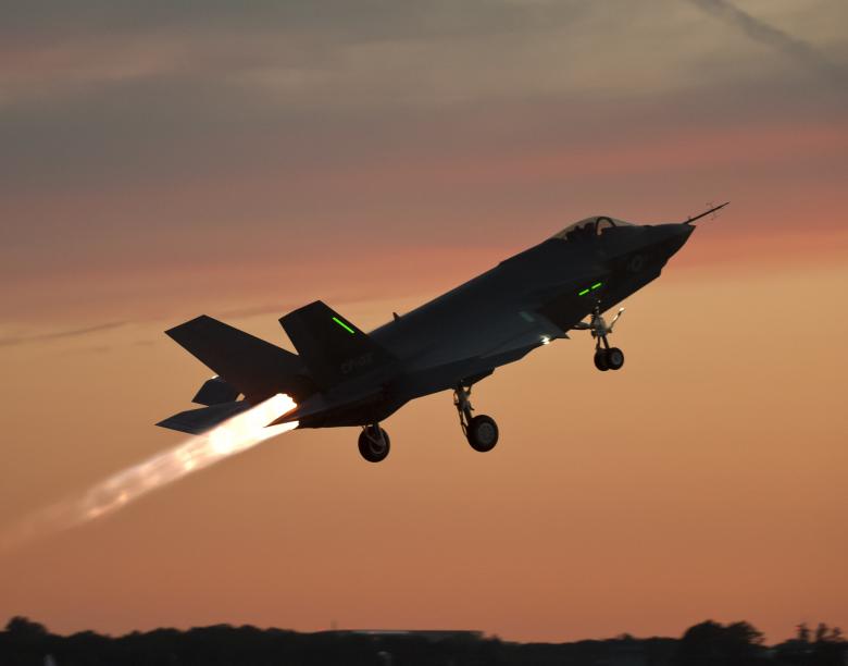 Free stock image of Military Fighter Jet created by Pixabay
