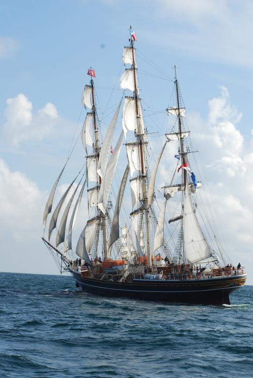 Free stock image of Clipper Ship created by Pixabay