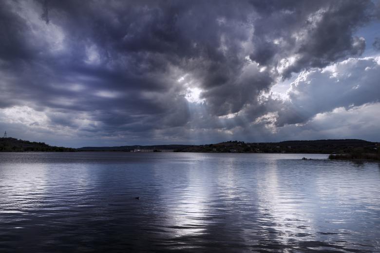 Free stock image of Crepuscular Rays created by Pixabay