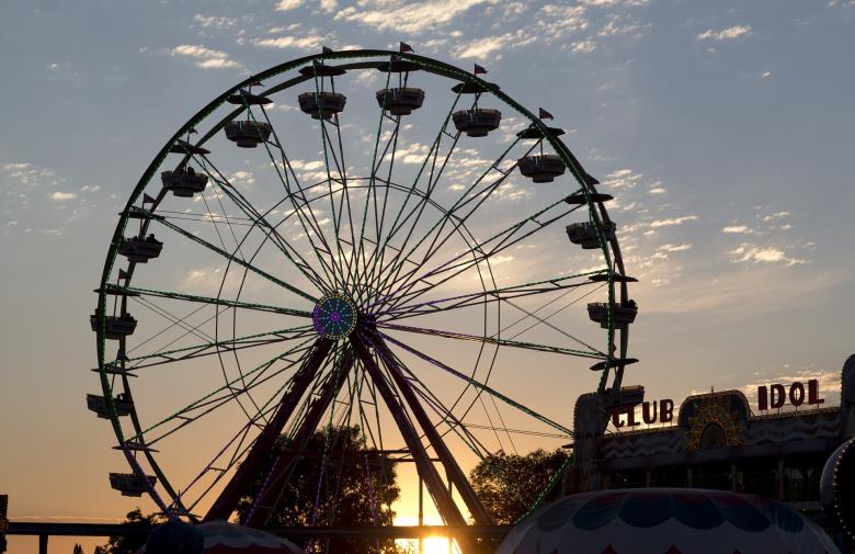 Free stock image of Ferris Wheel created by Pixabay
