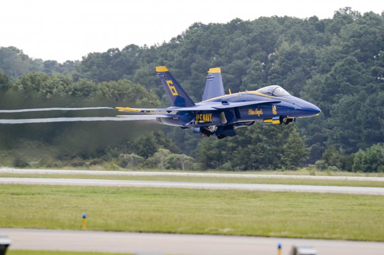 Free stock image of Navy Blue Angels created by Pixabay