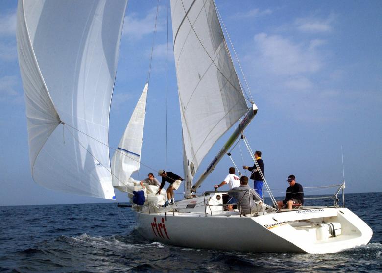 Free stock image of Sailing in the Sea created by Pixabay