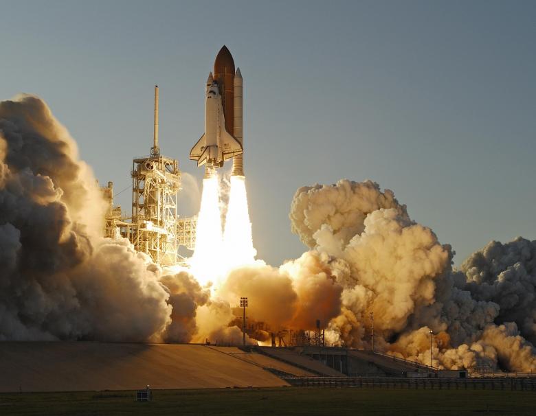Free stock image of Atlantis Space Shuttle launch created by Pixabay