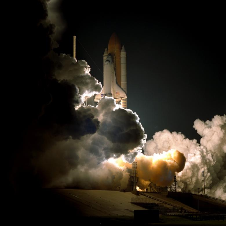 Free stock image of Atlantis Space Shuttle launch created by Pixabay