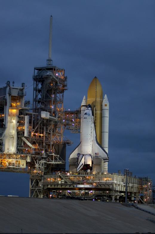 Free stock image of Discovery Space Shuttle created by Pixabay