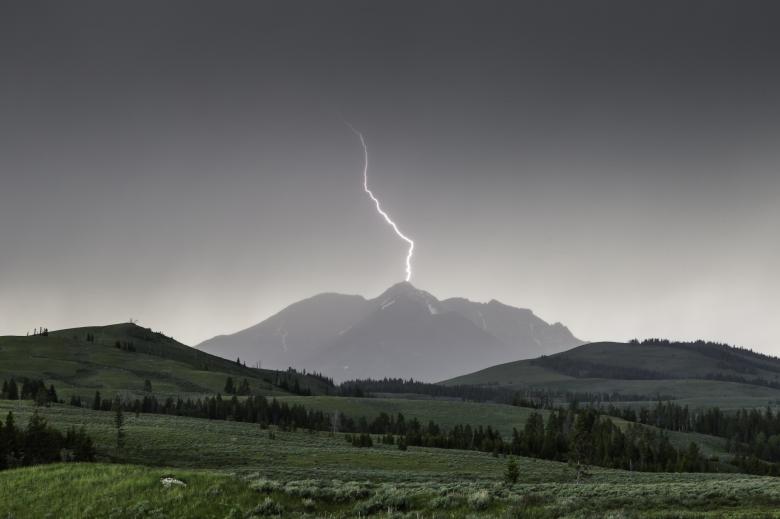 Free stock image of Lightning from the Sky created by Pixabay