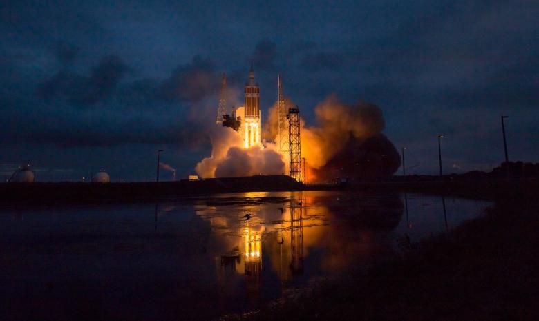 Free stock image of Orion Spacecraft created by Pixabay