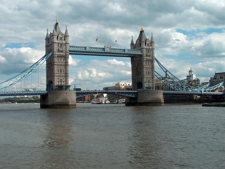 Free stock image of Tower Bridge created by Pixabay