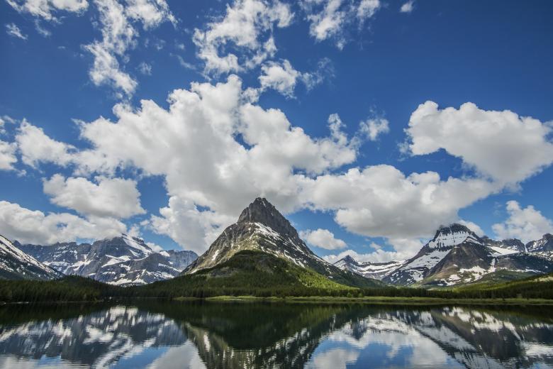Free stock image of Mirror Effect created by Pixabay